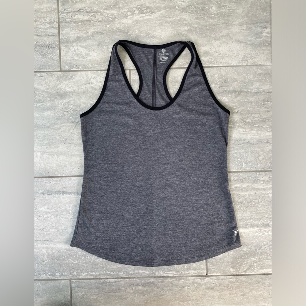 Old Navy Active Semi-fitted Tippe Tank Top Size Medium Gray With Black Piping